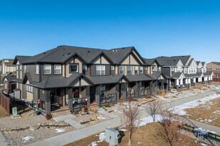 1213 Midpark Ln SW in Airdrie, AB - Building Photo