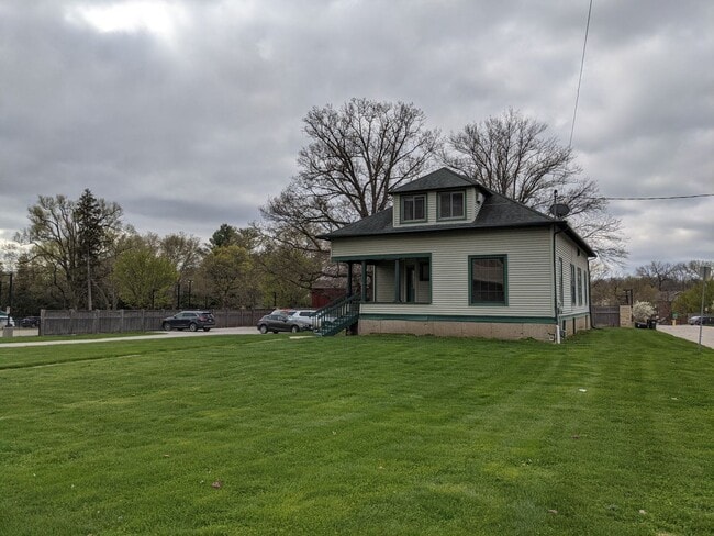 727 Melrose Ave in Iowa City, IA - Building Photo - Building Photo