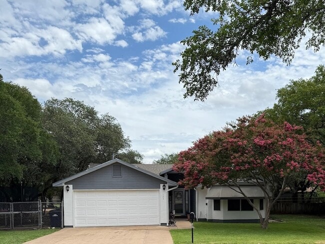 103 Vandeventer Dr