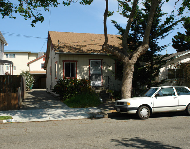 907 E 5th Ave in San Mateo, CA - Foto de edificio - Building Photo