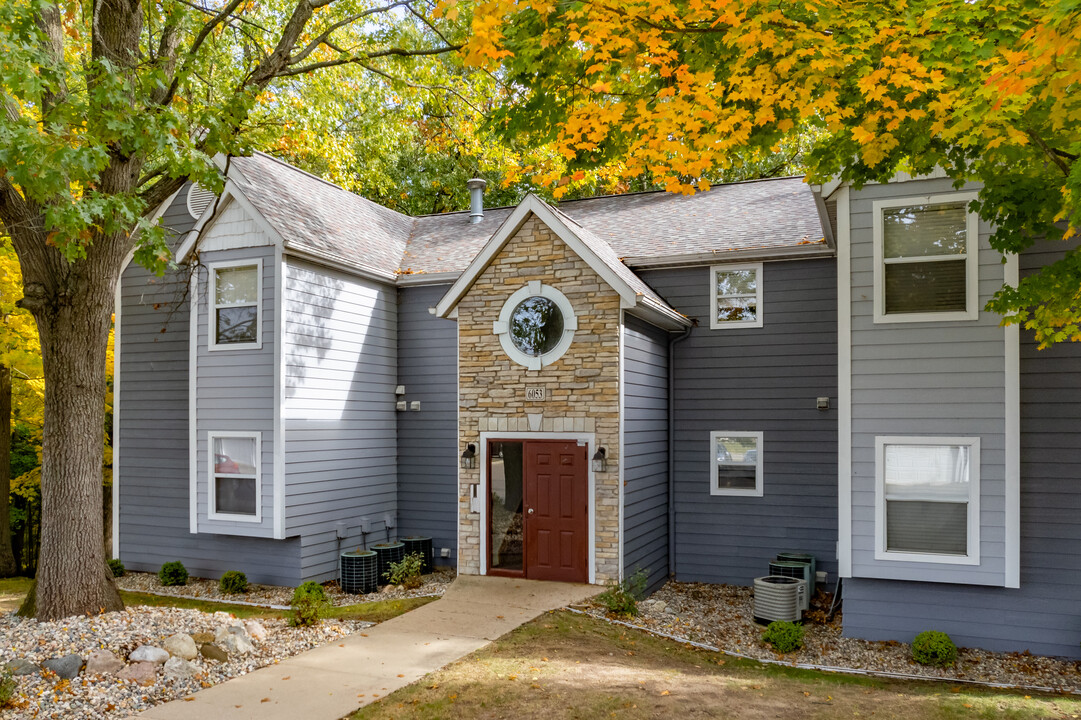 Saddle Creek Apartments in Kalamazoo, MI - Building Photo