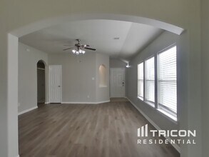 318 Annatto Ln in Crosby, TX - Building Photo - Building Photo