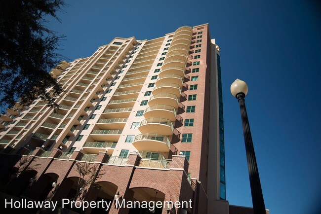 300 S Duval St-Unit -Unit 1209 in Tallahassee, FL - Foto de edificio - Building Photo