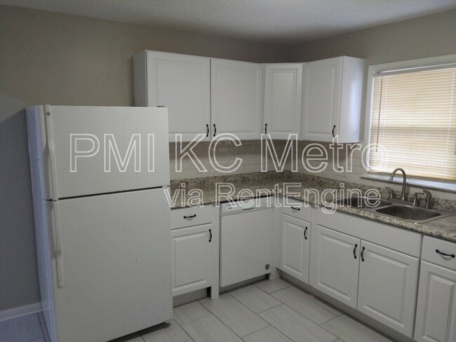 property at 145 S Oxford Ave