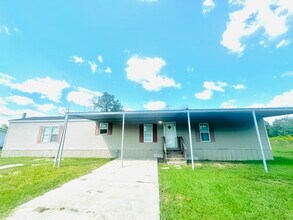 207 Juniper Rd in Sulphur, LA - Building Photo - Building Photo