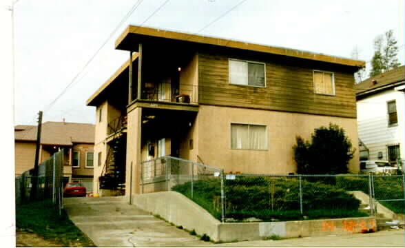 3125 Coolidge Ave in Oakland, CA - Building Photo - Building Photo