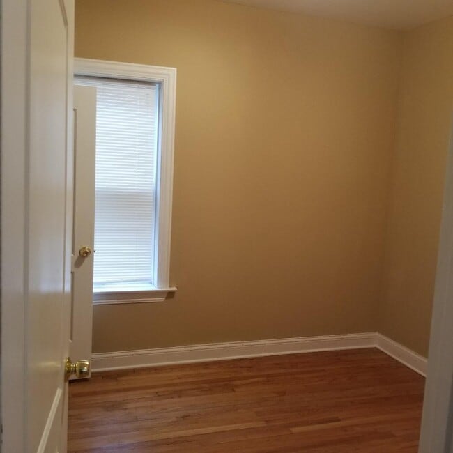 638 E 92nd St, Unit 1 in Chicago, IL - Foto de edificio - Building Photo