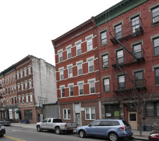 219 Franklin St in Brooklyn, NY - Building Photo