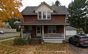 702 N Atherton St in State College, PA - Building Photo - Building Photo