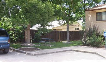 September House in Denver, CO - Building Photo - Building Photo