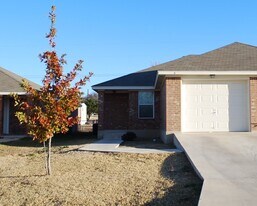 915 Maplewood Dr in Harker Heights, TX - Building Photo