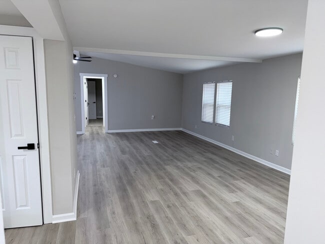 4994 Esther Bandy Rd in Catawba, NC - Building Photo - Building Photo