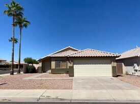 16198 W Washington St in Goodyear, AZ - Building Photo