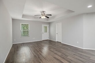 1906 S Bryson Cir in Springfield, MO - Building Photo - Building Photo