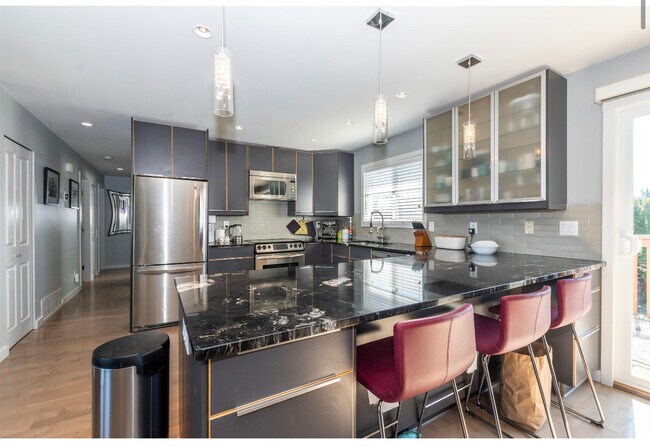 45445 S Sumas Rd in Chilliwack, BC - Building Photo - Building Photo
