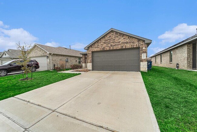 22435 Forest Gorge Ln in Spring, TX - Foto de edificio - Building Photo