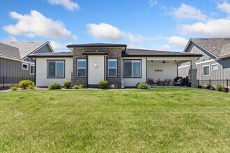 3098 Heron Lakes Pkwy in Berthoud, CO - Building Photo - Building Photo