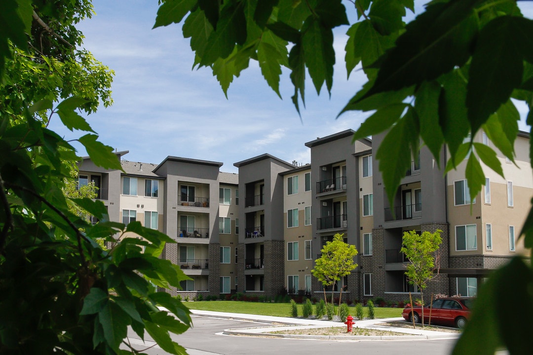 Enclave at 1400 South Apartments in Salt Lake City, UT - Building Photo