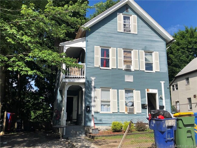 27 Beacon St in Waterbury, CT - Building Photo - Building Photo