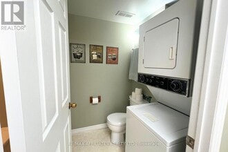 2-2 Rideau St in Westport, ON - Building Photo - Building Photo