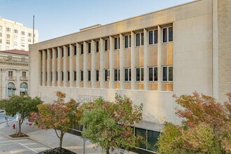 Carnegie Centre Historic Lofts in Oklahoma City, OK - Foto de edificio - Building Photo
