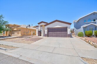 11457 Lucio Moreno Dr in El Paso, TX - Building Photo - Building Photo