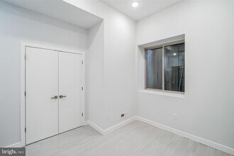 2417 N 7th St in Philadelphia, PA - Building Photo - Building Photo