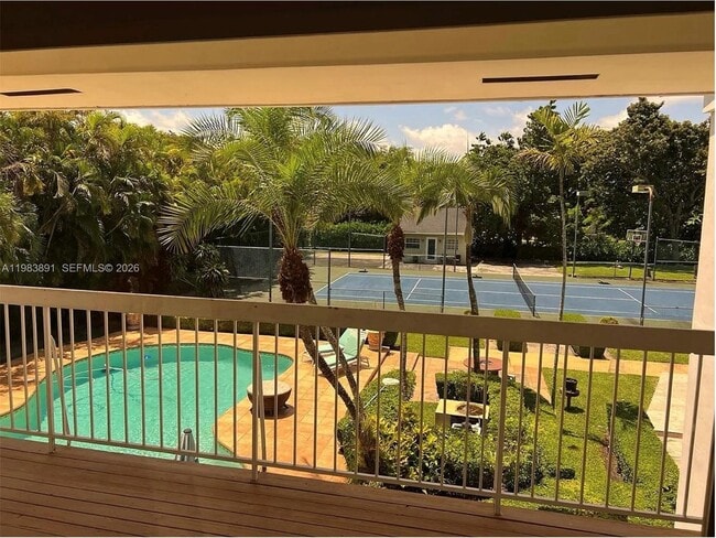 7550 SW 82nd Ct in Miami, FL - Building Photo - Building Photo