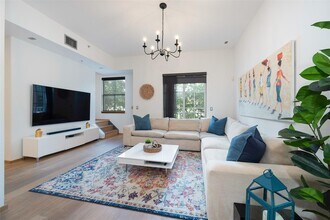 540 NE 7th Ave in Fort Lauderdale, FL - Building Photo - Building Photo
