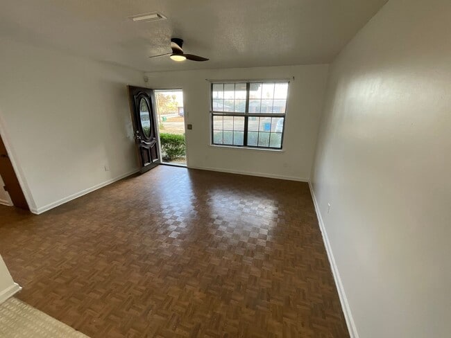 4229 Village Ct in Marianna, FL - Building Photo - Building Photo