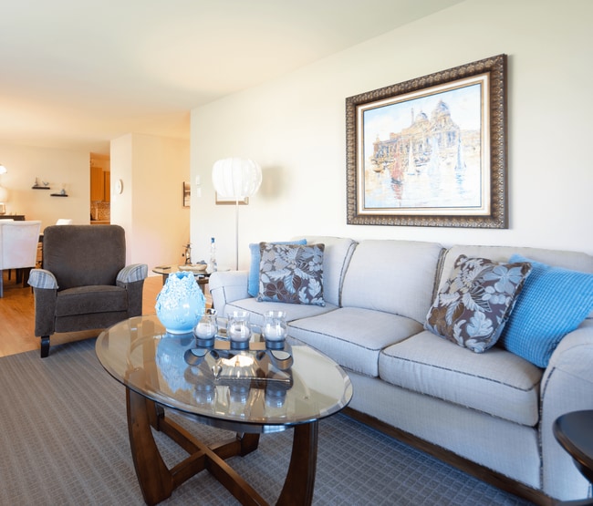 300 Reynolds Street in Fredericton, NB - Building Photo - Building Photo