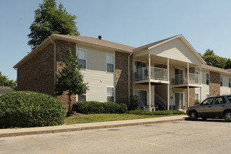 White Oak Park Apartments in Louisville, KY - Building Photo - Building Photo