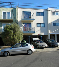 655 Sylvan St in Daly City, CA - Building Photo - Building Photo