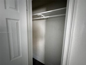 4017 SW 24th St in West Park, FL - Building Photo - Building Photo