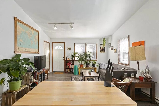 219 N Prospect Rd in Ypsilanti, MI - Building Photo - Building Photo