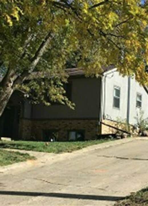 118 N 3rd St in Moville, IA - Building Photo