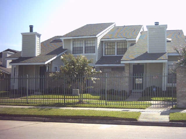 Bob White in Houston, TX - Foto de edificio - Building Photo