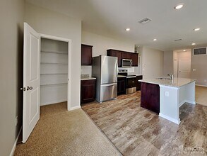 34871 Daisy Meadow Loop in Zephyrhills, FL - Building Photo - Building Photo