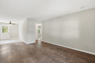 7301 Conley St in Houston, TX - Building Photo - Building Photo