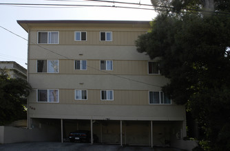 768 Walker Ave in Oakland, CA - Building Photo - Building Photo