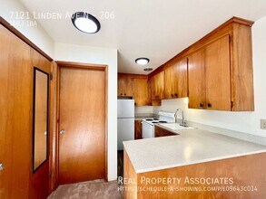 7121 Linden Ave N in Seattle, WA - Building Photo - Building Photo