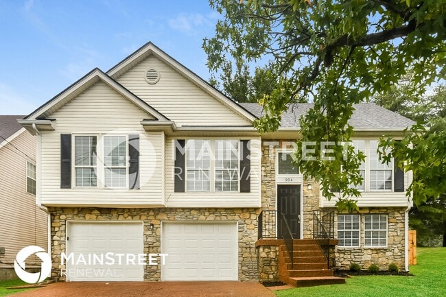 property at 904 Conway Ln