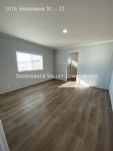 1016 Harshman St in Rawlins, WY - Building Photo - Building Photo