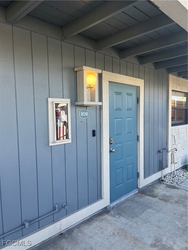 816 SW 48th Terrace in Cape Coral, FL - Building Photo - Building Photo