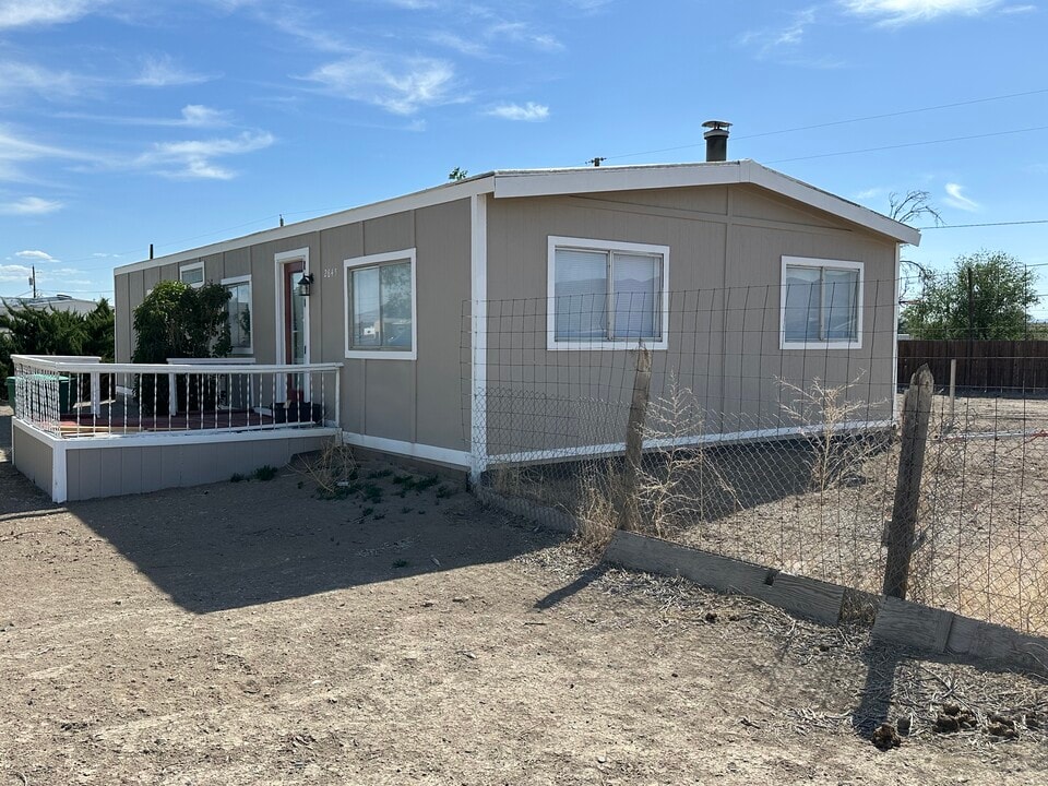 2645 Ramsey St in Silver Springs, NV - Building Photo