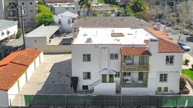 12109 Hoffman St in Studio City, CA - Building Photo - Building Photo