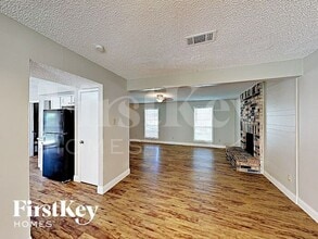 4810 Glenvillage St in Houston, TX - Building Photo - Building Photo