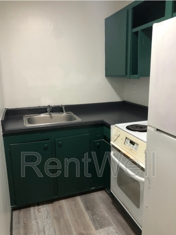 417 W Birch St in Denver City, TX - Building Photo - Building Photo