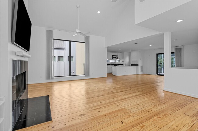 property at 5105 Lillian St