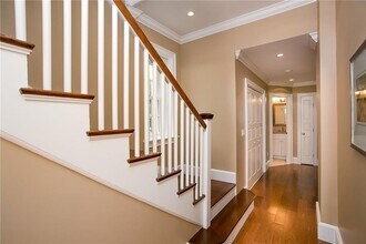 241 Ruggles Ave in Newport, RI - Building Photo - Building Photo